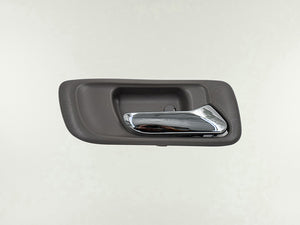 MANIJA HONDA INTERIOR 98-02 DELANTERA DERECHA SIN HOYO 8170130