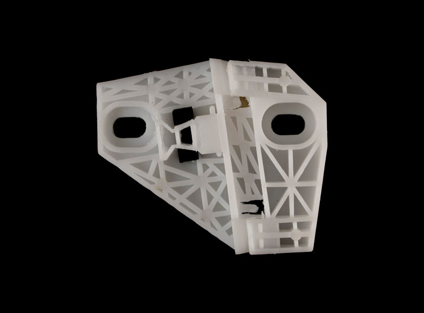 Base Portavidrio Ikon Curier y Ka Izq 3020121 · clave 3020121