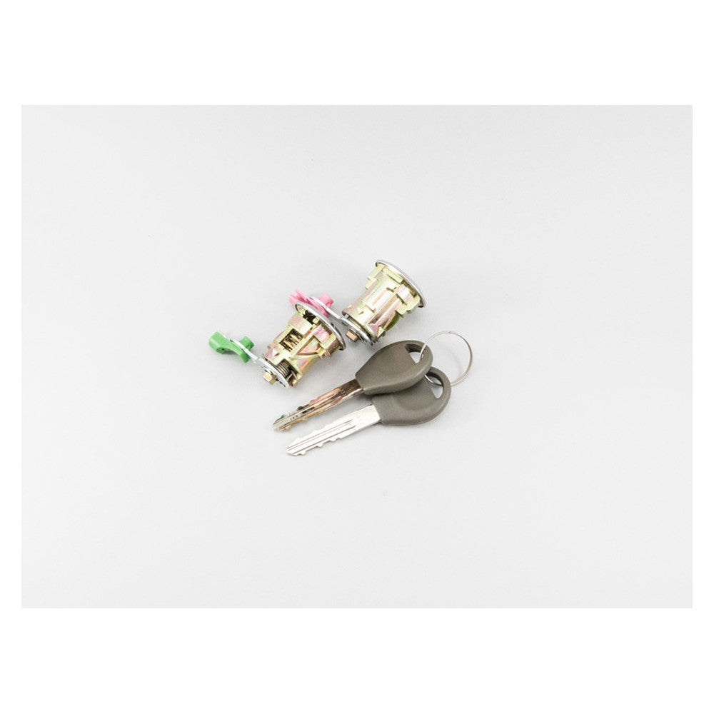 Puertas Nissan D22 98-04/ Sentra 97-05 · clave 6150109
