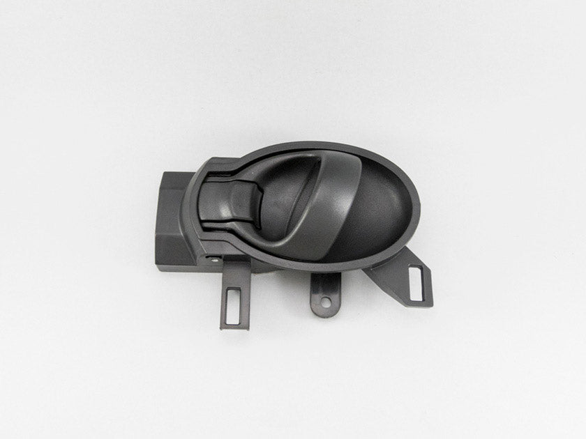 Manija March/versa 12-15 D/t Izq - clave 6170135